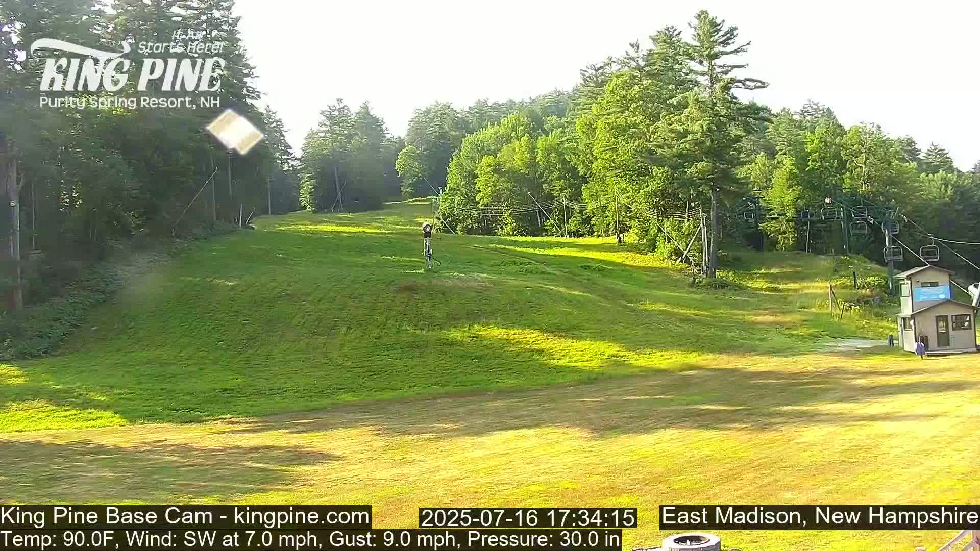 King Pine Base Ski Live Cam - Madison, New Hampshire, USA