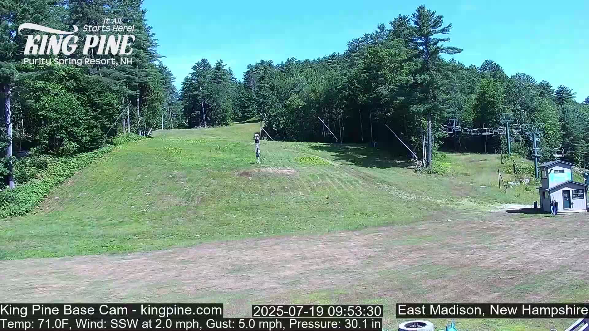 King Pine Base Ski Live Cam - Madison, New Hampshire, USA