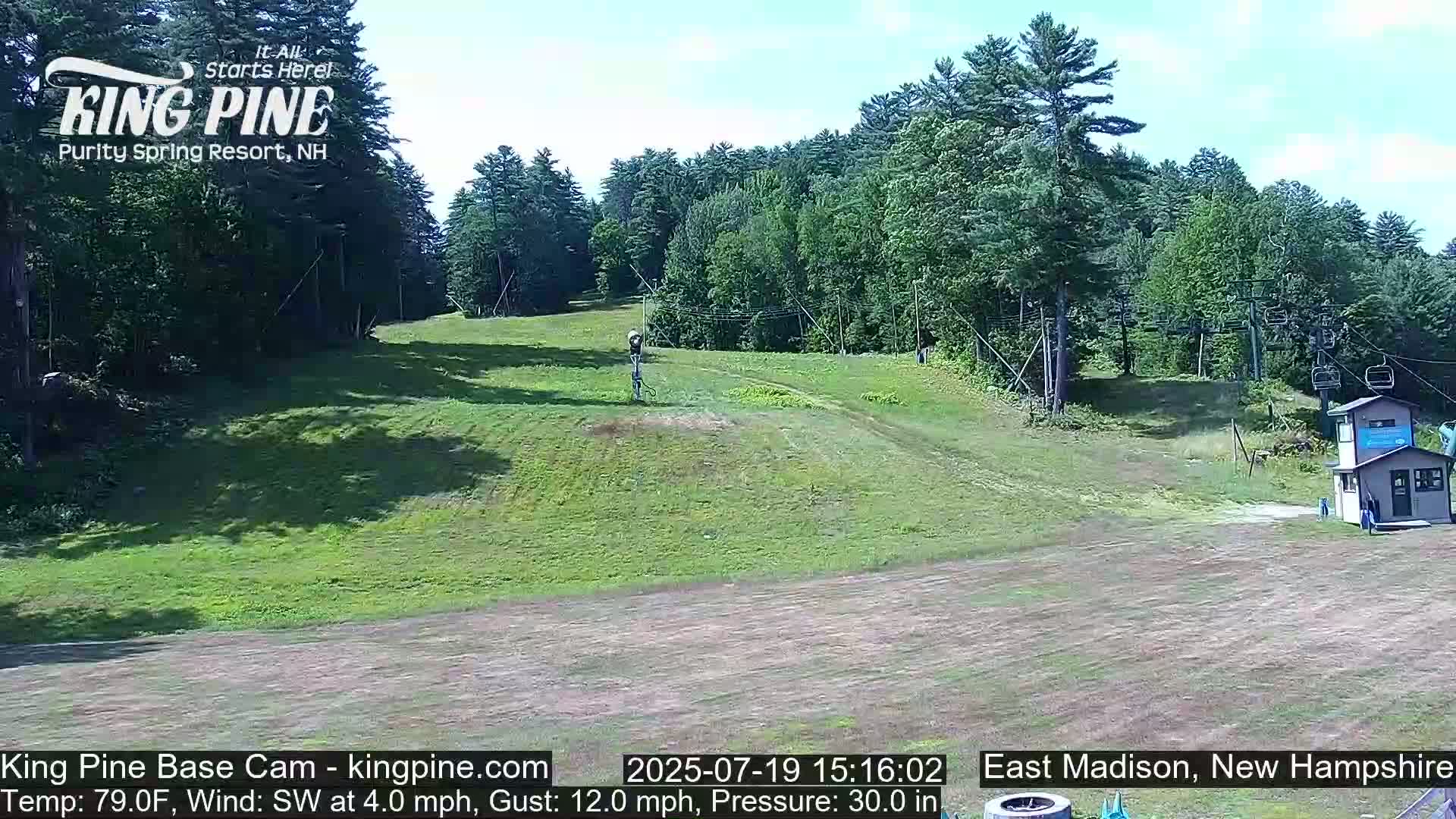 King Pine Base Ski Live Cam - Madison, New Hampshire, USA