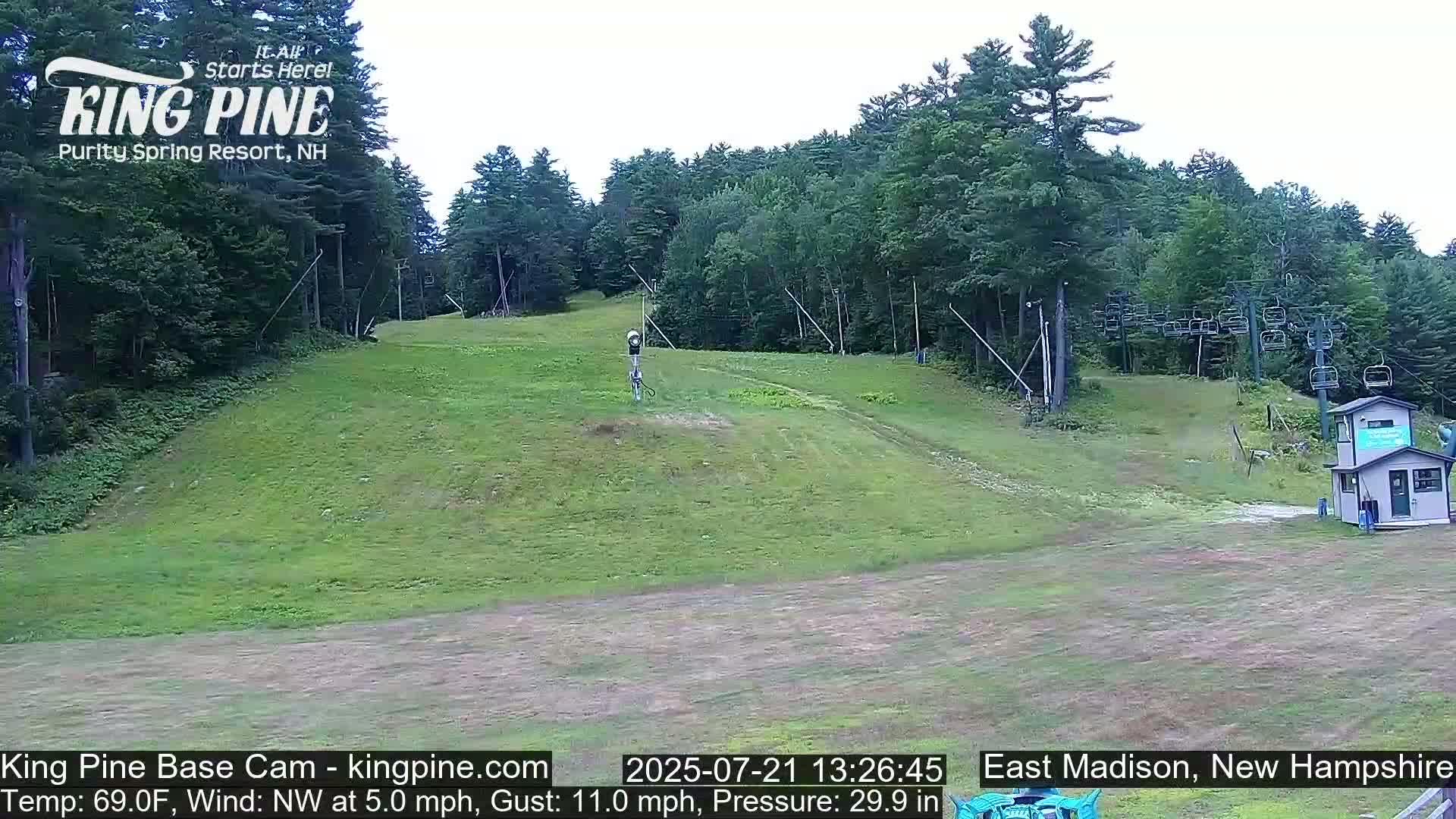 King Pine Base Ski Live Cam - Madison, New Hampshire, USA