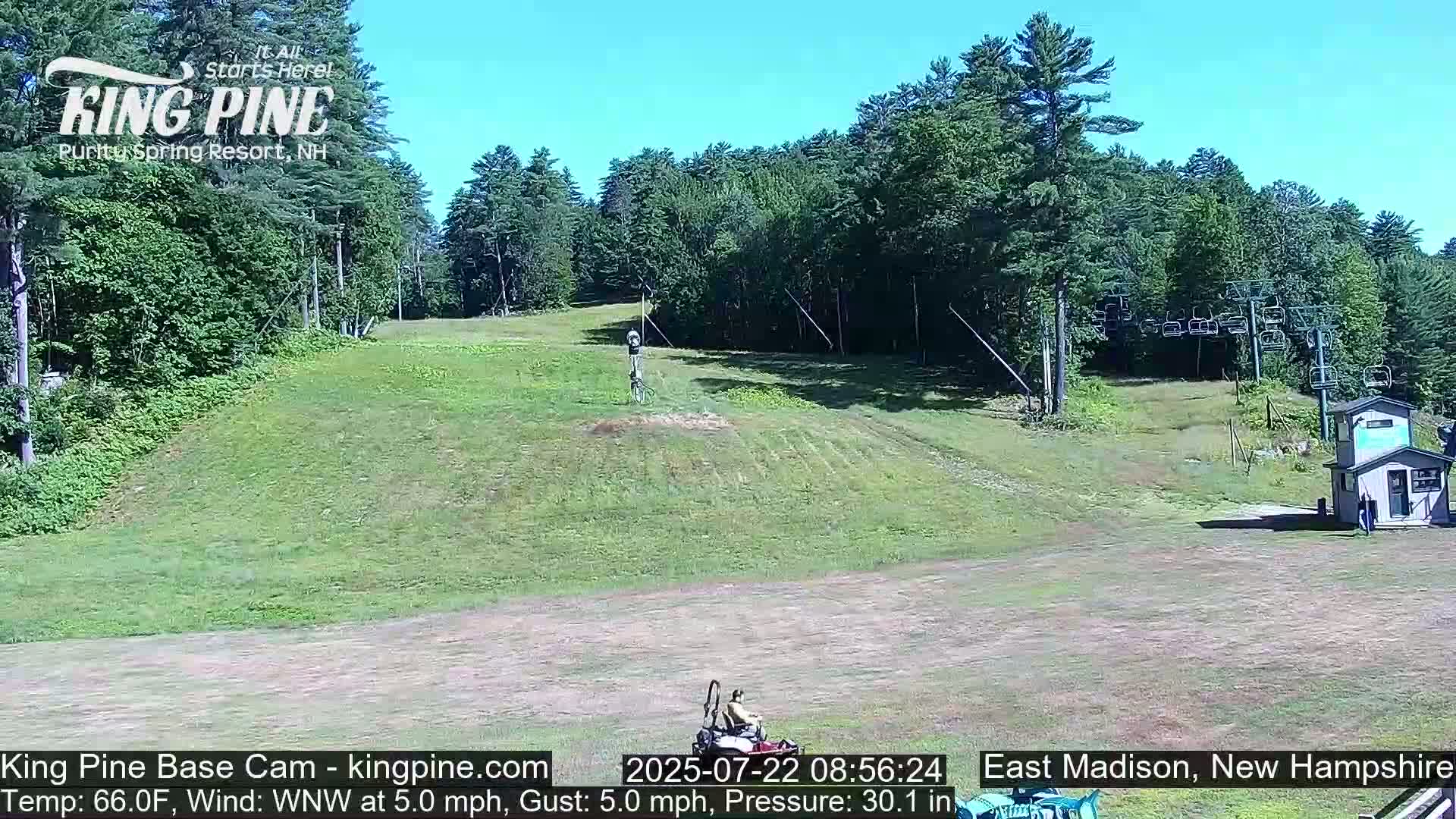 King Pine Base Ski Live Cam - Madison, New Hampshire, USA