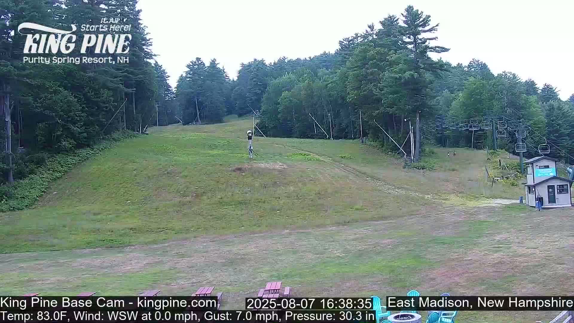 King Pine Base Ski Live Cam - Madison, New Hampshire, USA