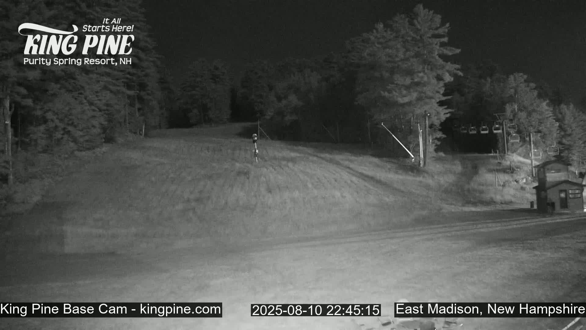 King Pine Base Ski Live Cam - Madison, New Hampshire, USA