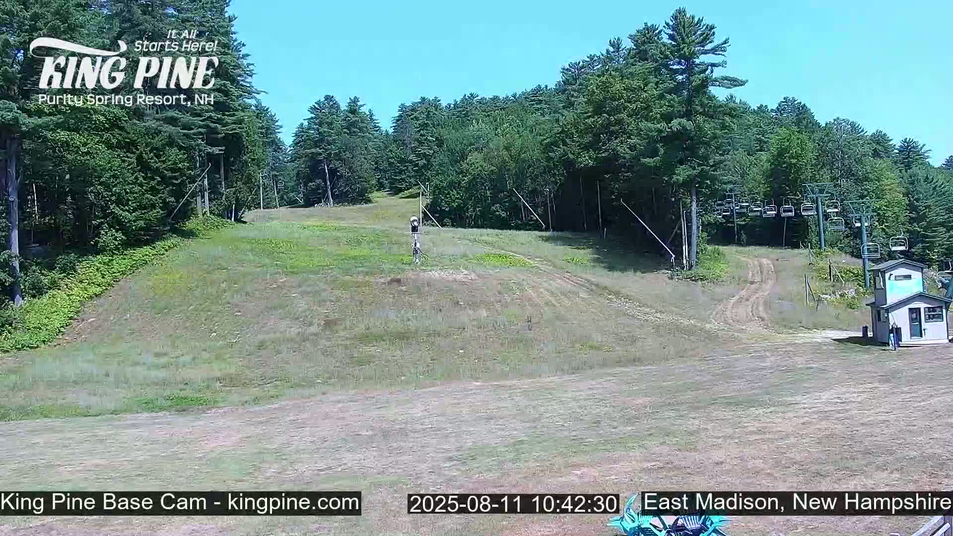 King Pine Base Ski Live Cam - Madison, New Hampshire, USA