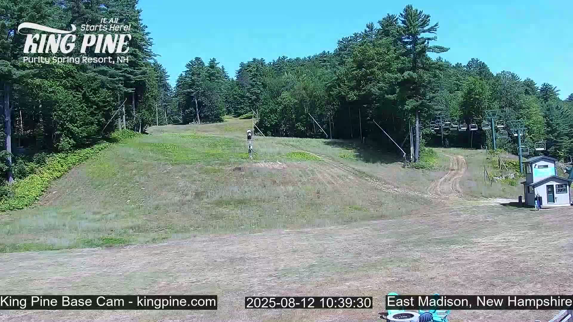 King Pine Base Ski Live Cam - Madison, New Hampshire, USA