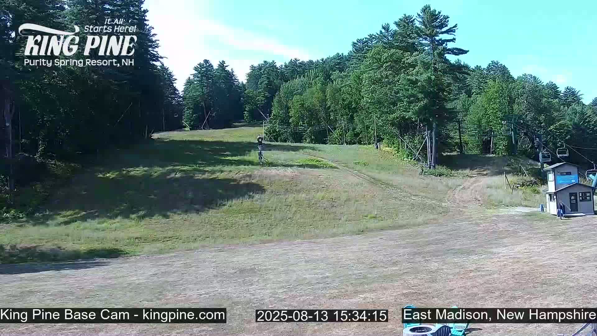 King Pine Base Ski Live Cam - Madison, New Hampshire, USA
