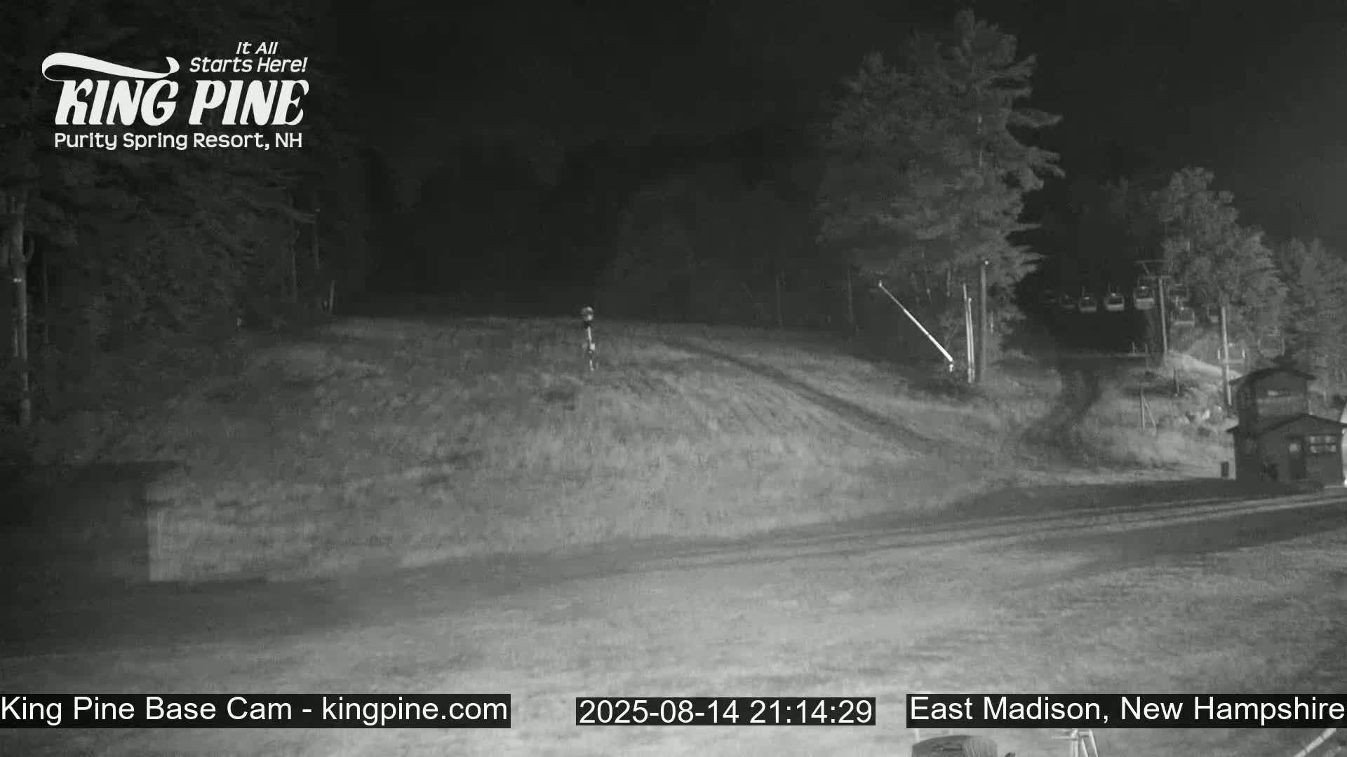 King Pine Base Ski Live Cam - Madison, New Hampshire, USA