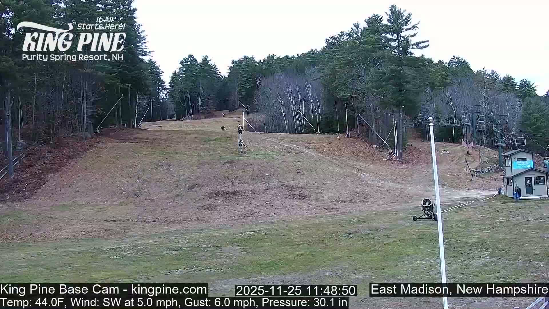 King Pine Base Ski Live Cam - Madison, New Hampshire, USA