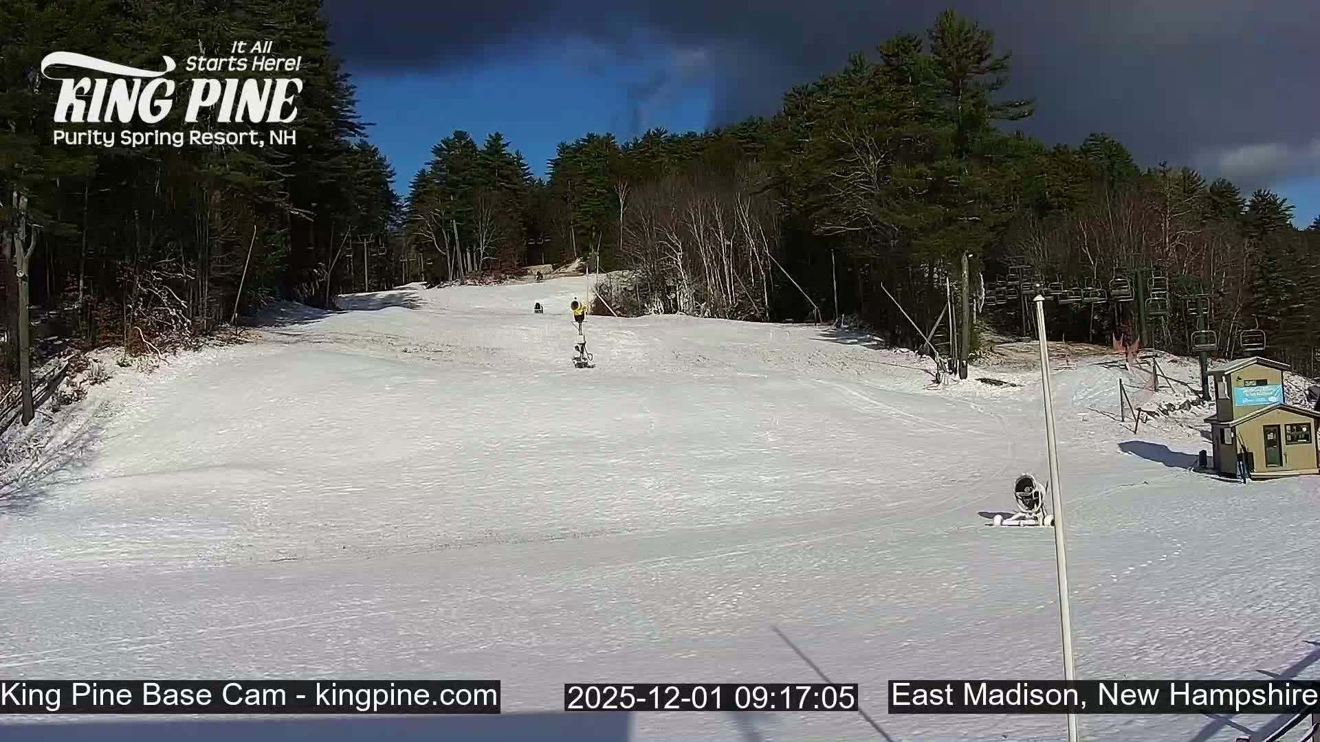King Pine Base Ski Live Cam - Madison, New Hampshire, USA