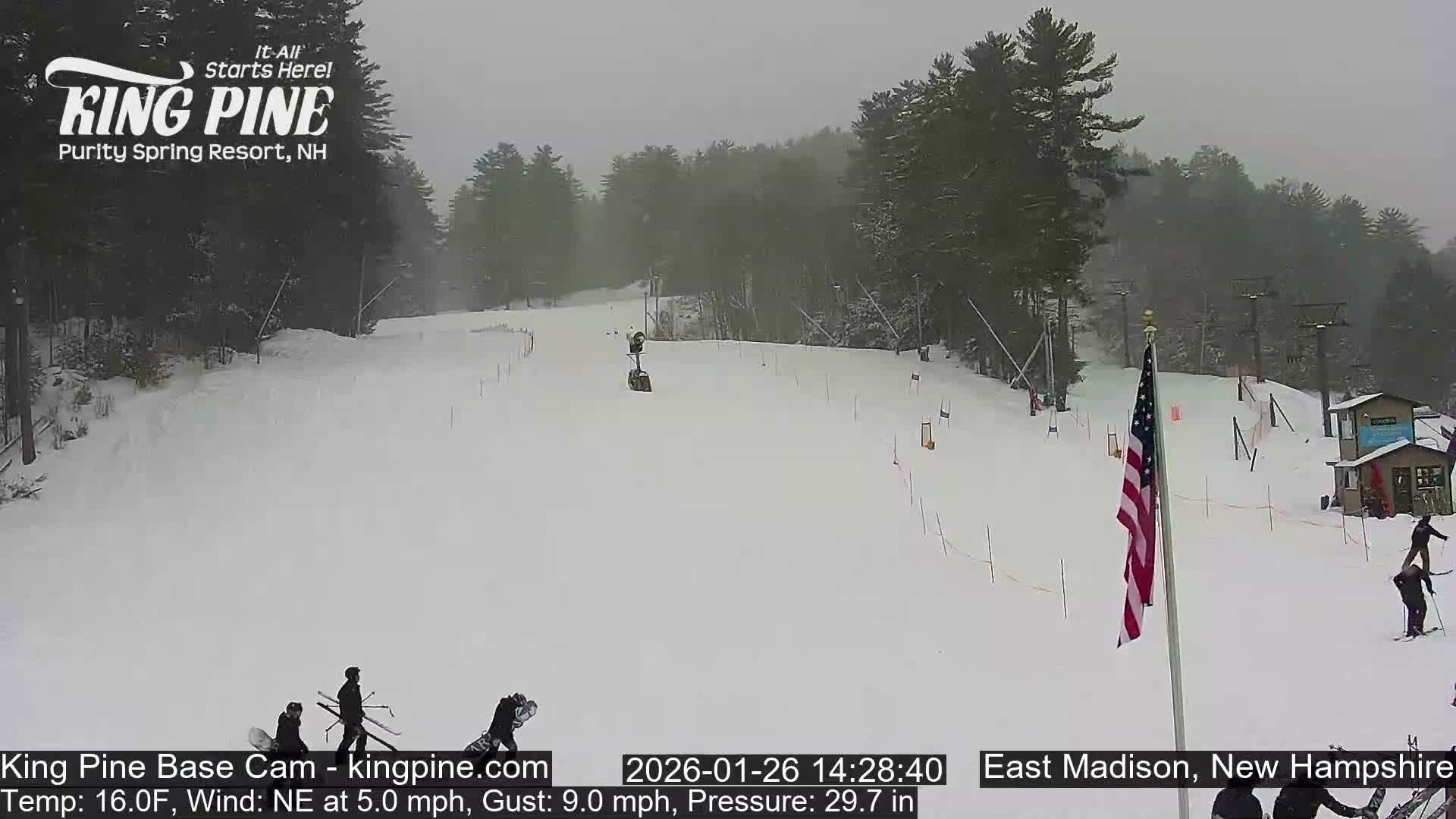 King Pine Base Ski Live Cam - Madison, New Hampshire, USA
