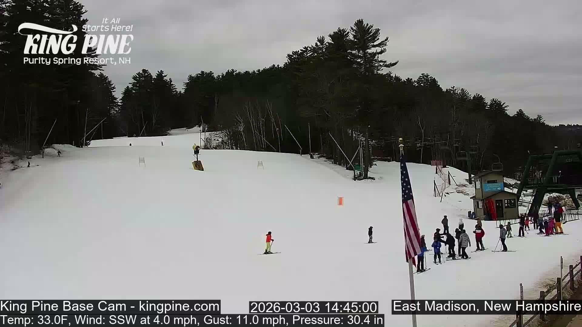 King Pine Base Ski Live Cam - Madison, New Hampshire, USA