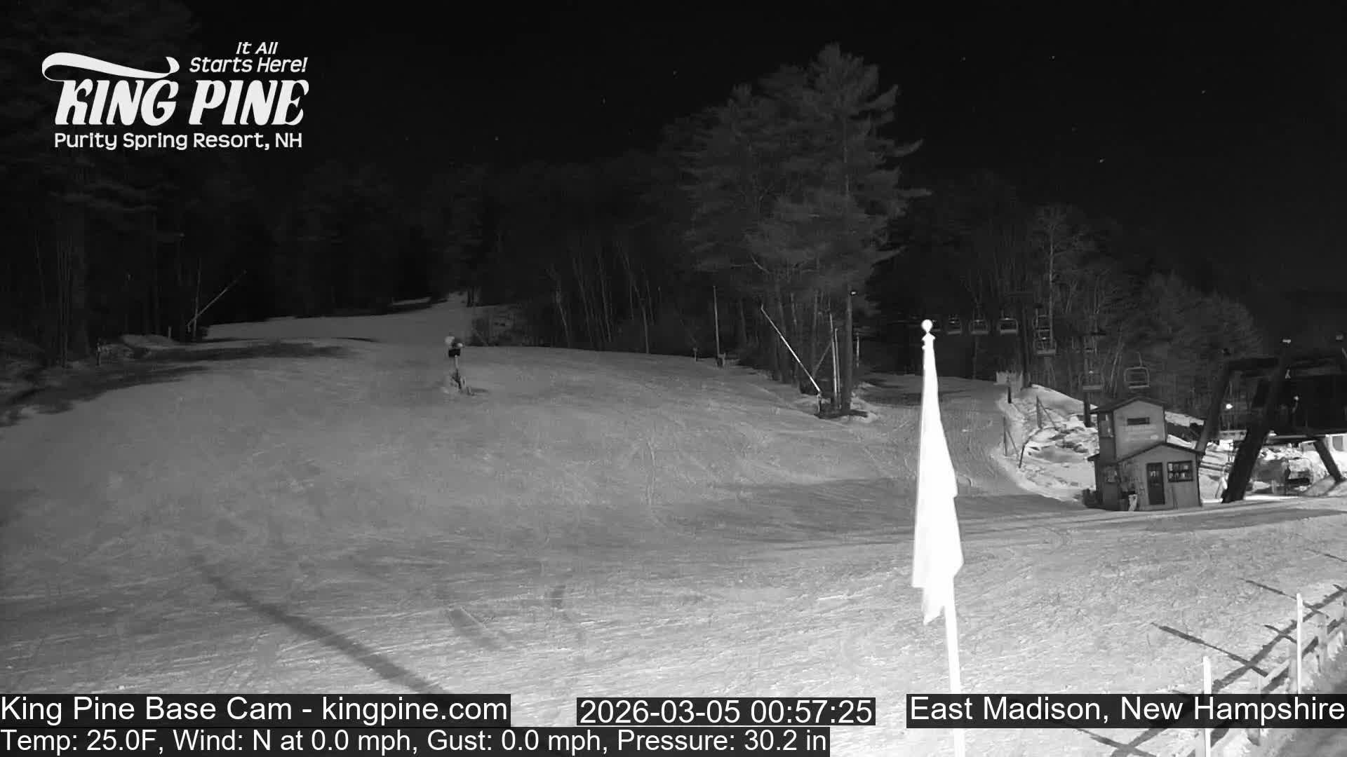 King Pine Base Ski Live Cam - Madison, New Hampshire, USA