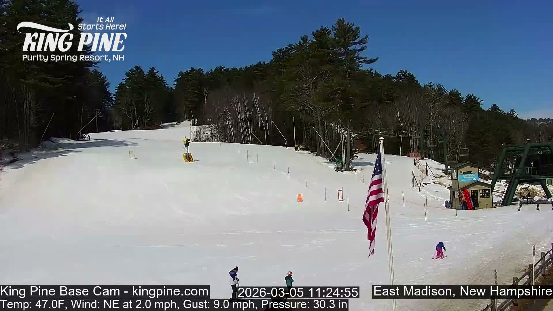 King Pine Base Ski Live Cam - Madison, New Hampshire, USA