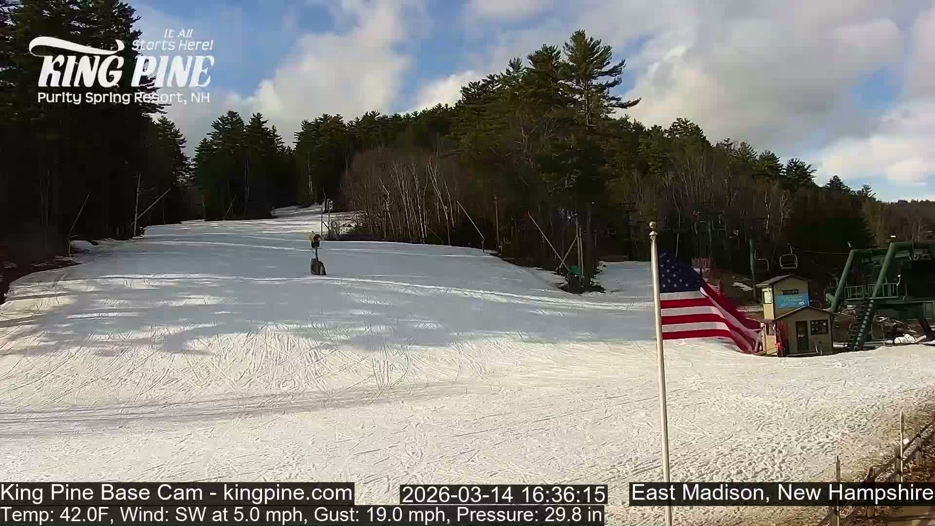 King Pine Base Ski Live Cam - Madison, New Hampshire, USA