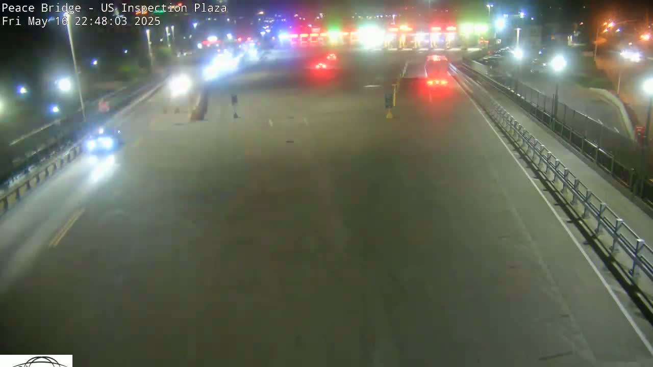 Buffalo, Peace Bridge USA Inspection Plaza & Lane Live Cam - Buffalo, Erie , Buffalo -Niagara Falls, New York, USA