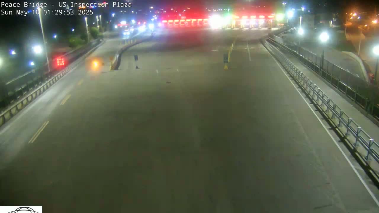 Buffalo, Peace Bridge USA Inspection Plaza & Lane Live Cam - Buffalo, Erie , Buffalo -Niagara Falls, New York, USA