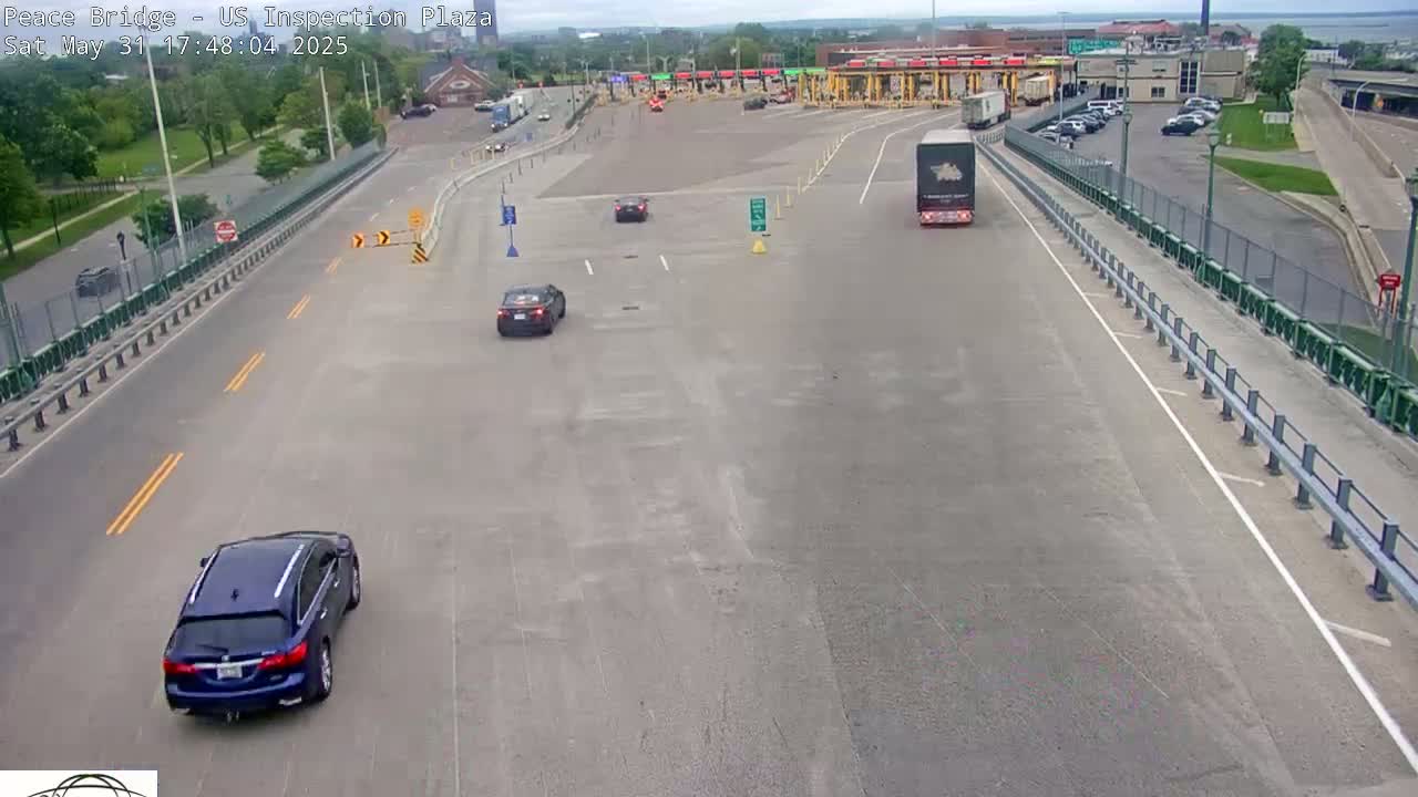 Buffalo, Peace Bridge USA Inspection Plaza & Lane Live Cam - Buffalo, Erie , Buffalo -Niagara Falls, New York, USA