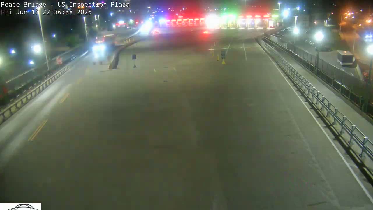 Buffalo, Peace Bridge USA Inspection Plaza & Lane Live Cam - Buffalo, Erie , Buffalo -Niagara Falls, New York, USA