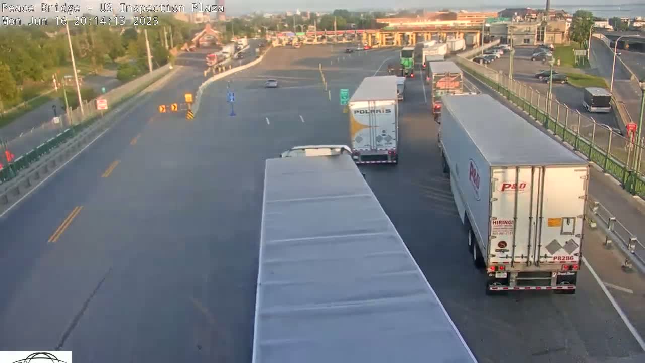 Buffalo, Peace Bridge USA Inspection Plaza & Lane Live Cam - Buffalo, Erie , Buffalo -Niagara Falls, New York, USA