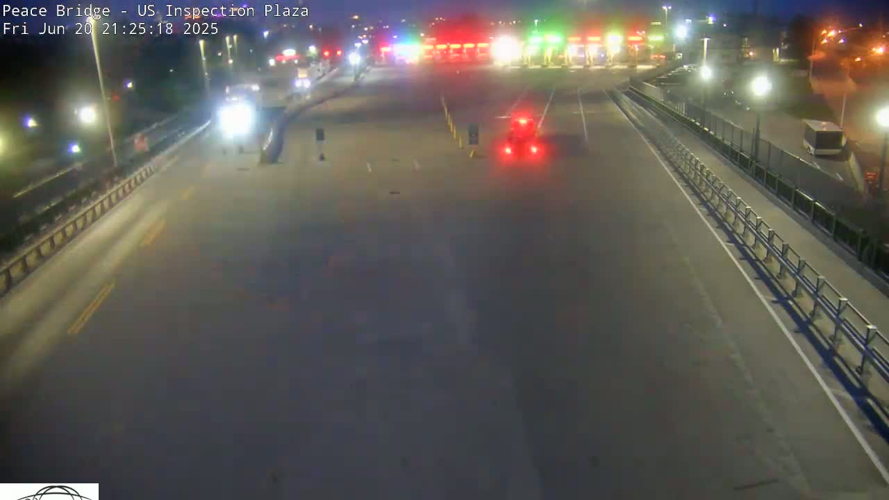 Buffalo, Peace Bridge USA Inspection Plaza & Lane Live Cam - Buffalo, Erie , Buffalo -Niagara Falls, New York, USA