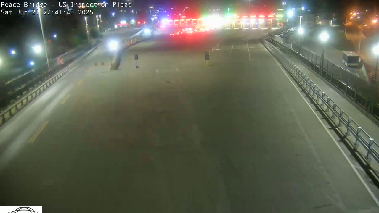 Buffalo, Peace Bridge USA Inspection Plaza & Lane Live Cam - Buffalo, Erie , Buffalo -Niagara Falls, New York, USA