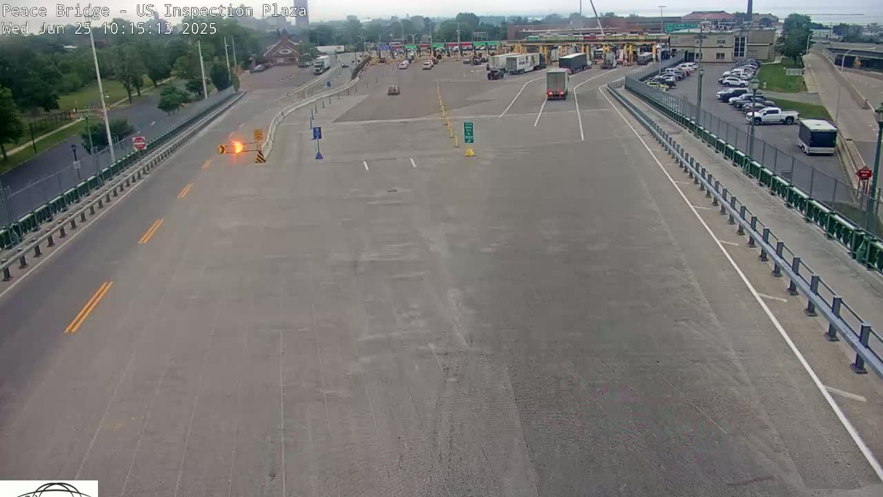 Buffalo, Peace Bridge USA Inspection Plaza & Lane Live Cam - Buffalo, Erie , Buffalo -Niagara Falls, New York, USA
