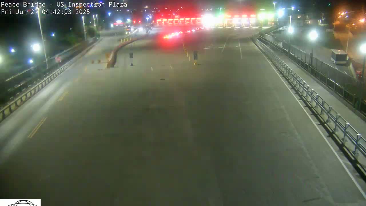 Buffalo, Peace Bridge USA Inspection Plaza & Lane Live Cam - Buffalo, Erie , Buffalo -Niagara Falls, New York, USA