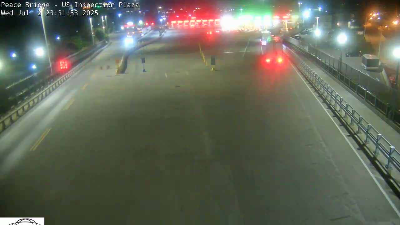 Buffalo, Peace Bridge USA Inspection Plaza & Lane Live Cam - Buffalo, Erie , Buffalo -Niagara Falls, New York, USA