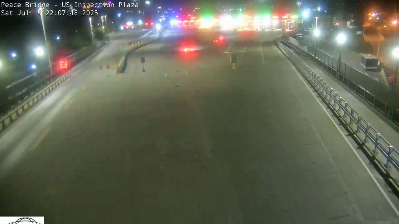 Buffalo, Peace Bridge USA Inspection Plaza & Lane Live Cam - Buffalo, Erie , Buffalo -Niagara Falls, New York, USA