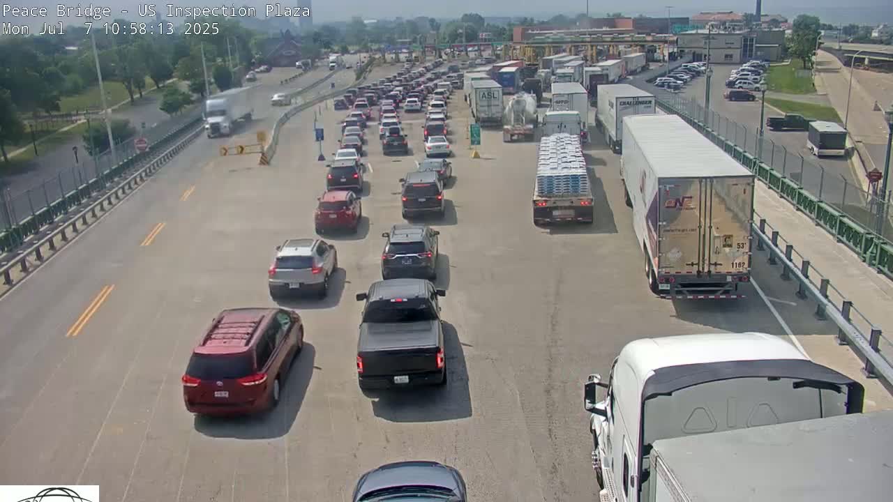 Buffalo, Peace Bridge USA Inspection Plaza & Lane Live Cam - Buffalo, Erie , Buffalo -Niagara Falls, New York, USA