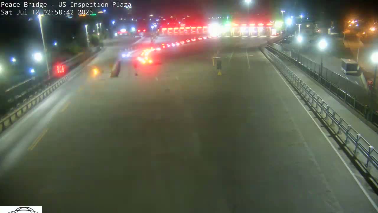 Buffalo, Peace Bridge USA Inspection Plaza & Lane Live Cam - Buffalo, Erie , Buffalo -Niagara Falls, New York, USA