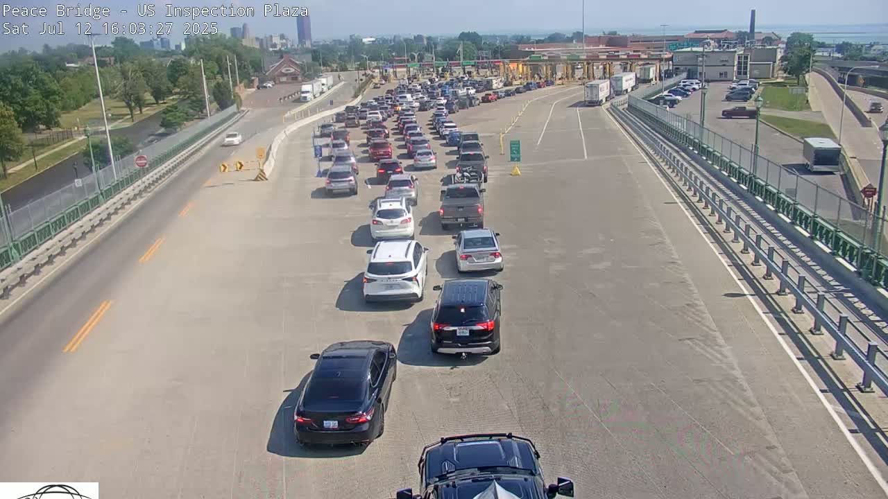 Buffalo, Peace Bridge USA Inspection Plaza & Lane Live Cam - Buffalo, Erie , Buffalo -Niagara Falls, New York, USA