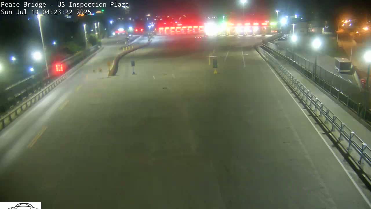 Buffalo, Peace Bridge USA Inspection Plaza & Lane Live Cam - Buffalo, Erie , Buffalo -Niagara Falls, New York, USA