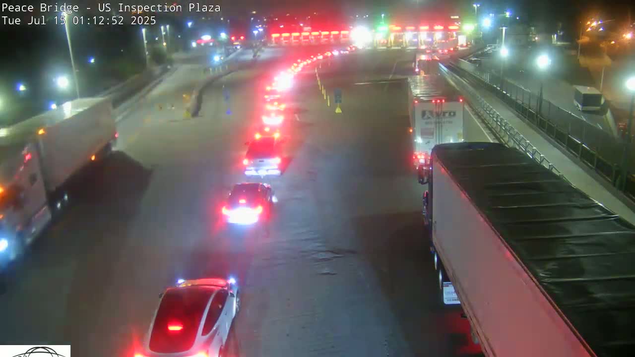 Buffalo, Peace Bridge USA Inspection Plaza & Lane Live Cam - Buffalo, Erie , Buffalo -Niagara Falls, New York, USA