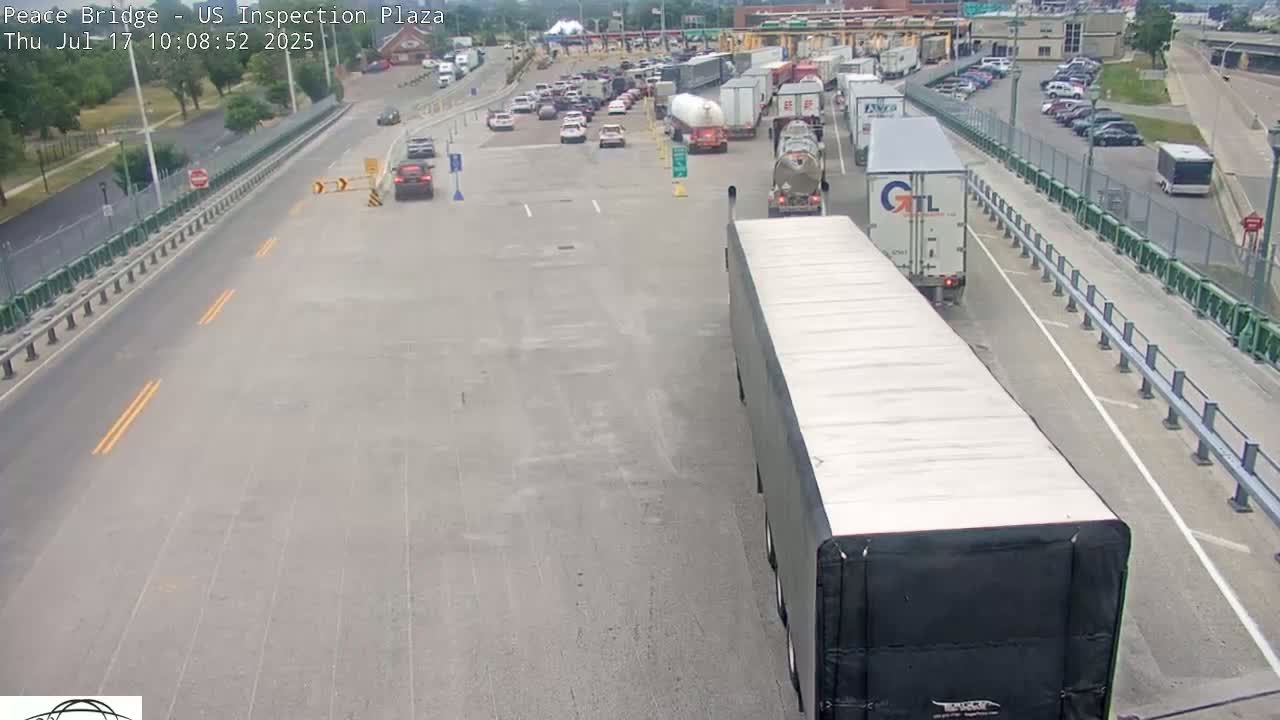 Buffalo, Peace Bridge USA Inspection Plaza & Lane Live Cam - Buffalo, Erie , Buffalo -Niagara Falls, New York, USA