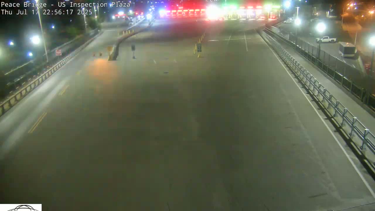 Buffalo, Peace Bridge USA Inspection Plaza & Lane Live Cam - Buffalo, Erie , Buffalo -Niagara Falls, New York, USA