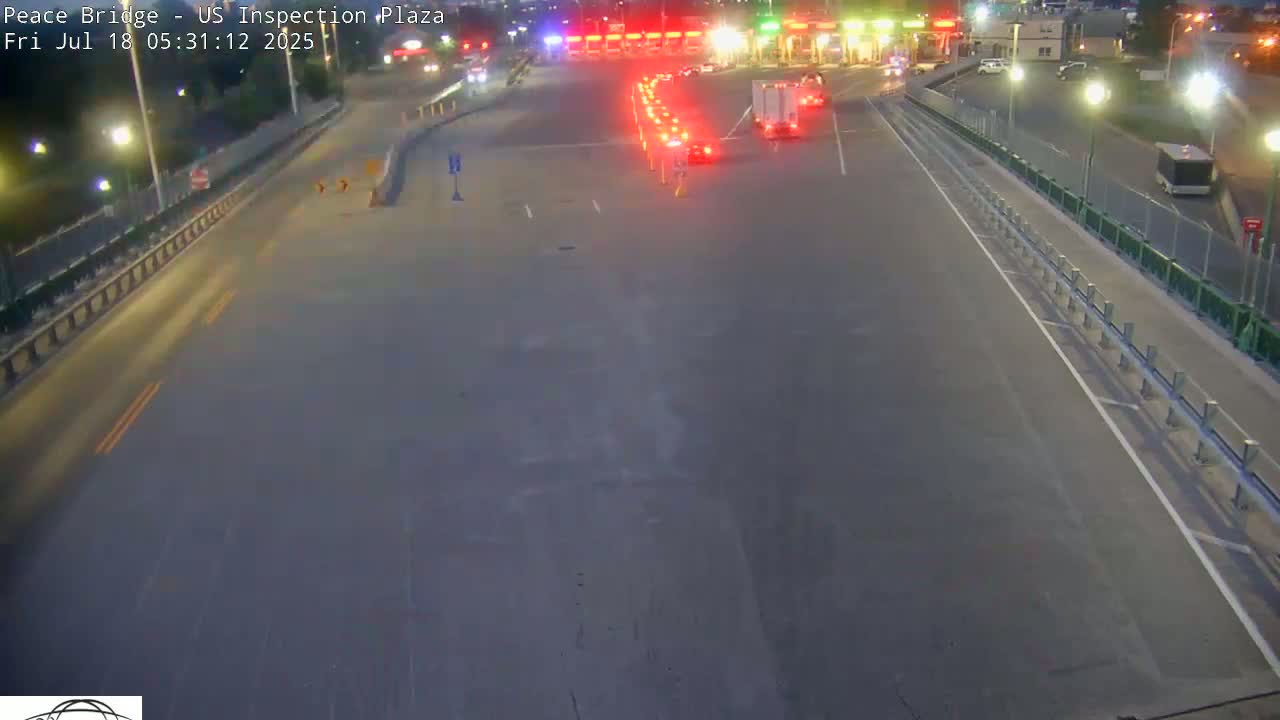 Buffalo, Peace Bridge USA Inspection Plaza & Lane Live Cam - Buffalo, Erie , Buffalo -Niagara Falls, New York, USA