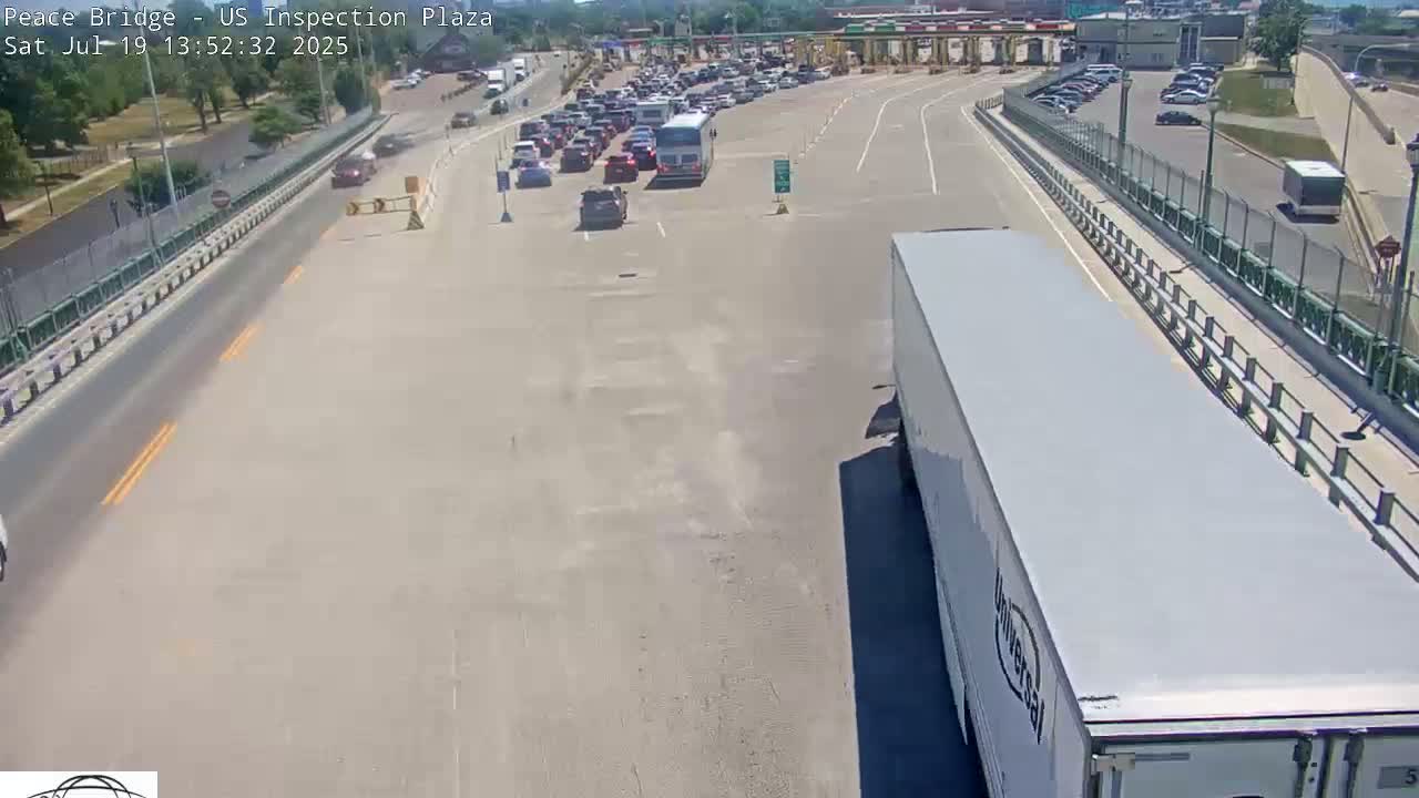 Buffalo, Peace Bridge USA Inspection Plaza & Lane Live Cam - Buffalo, Erie , Buffalo -Niagara Falls, New York, USA
