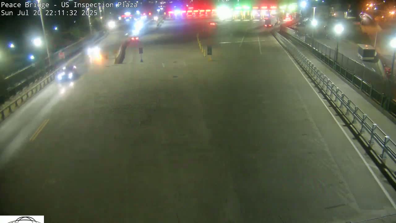 Buffalo, Peace Bridge USA Inspection Plaza & Lane Live Cam - Buffalo, Erie , Buffalo -Niagara Falls, New York, USA
