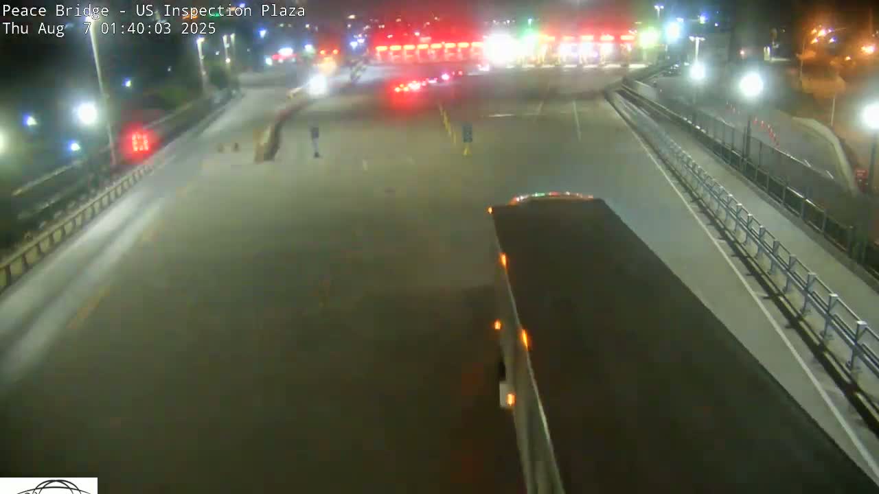 Buffalo, Peace Bridge USA Inspection Plaza & Lane Live Cam - Buffalo, Erie , Buffalo -Niagara Falls, New York, USA