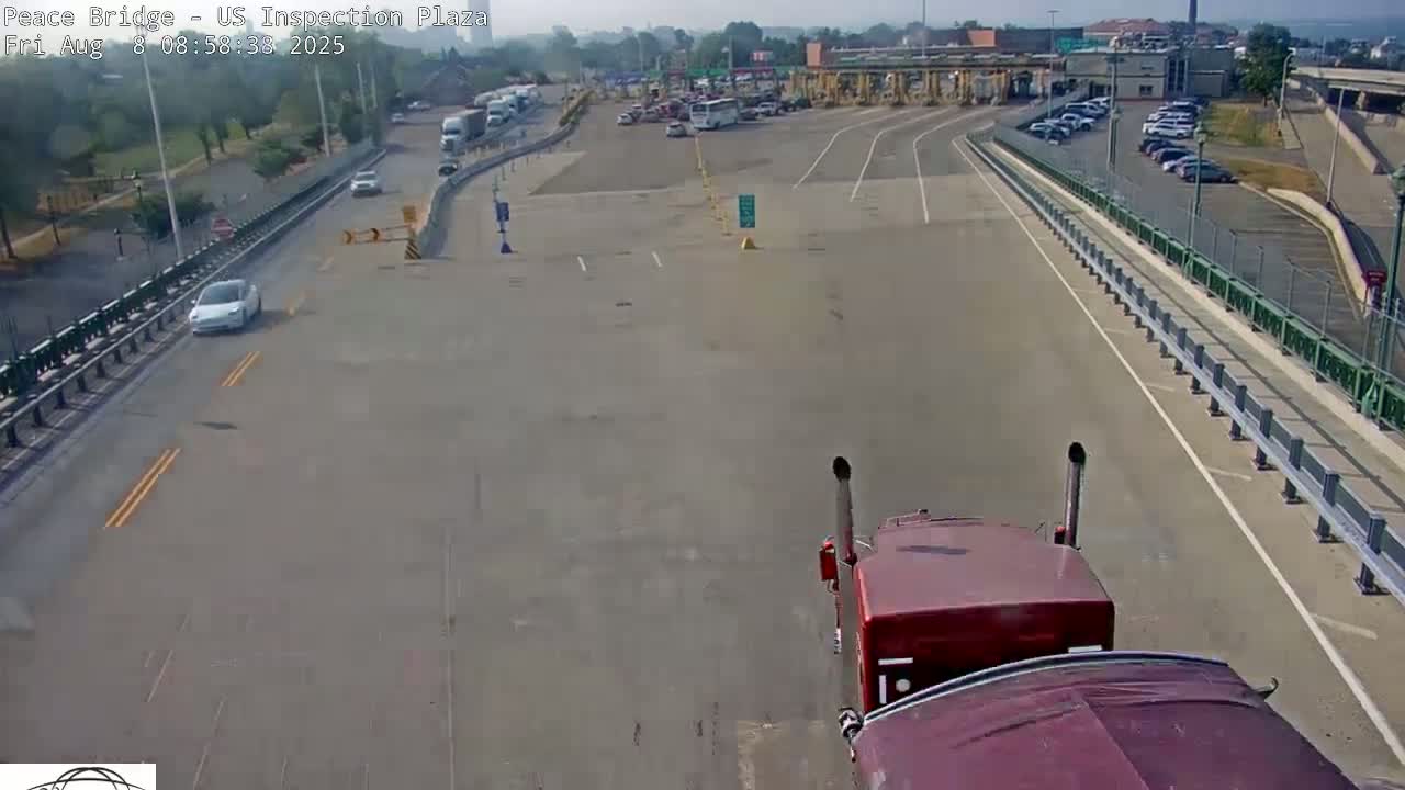 Buffalo, Peace Bridge USA Inspection Plaza & Lane Live Cam - Buffalo, Erie , Buffalo -Niagara Falls, New York, USA