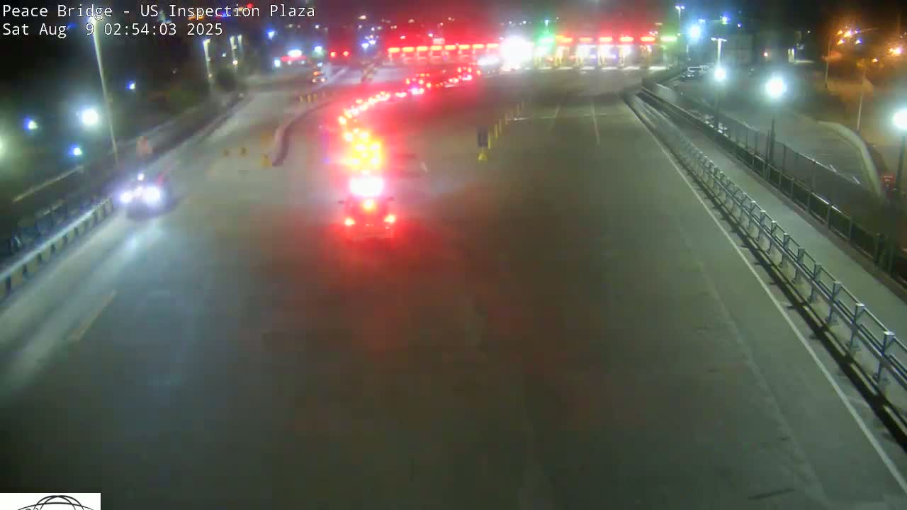 Buffalo, Peace Bridge USA Inspection Plaza & Lane Live Cam - Buffalo, Erie , Buffalo -Niagara Falls, New York, USA