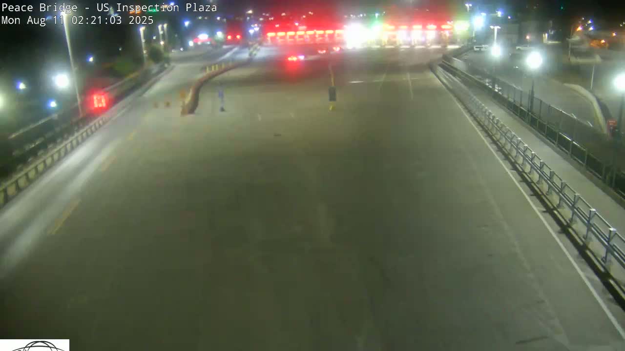Buffalo, Peace Bridge USA Inspection Plaza & Lane Live Cam - Buffalo, Erie , Buffalo -Niagara Falls, New York, USA