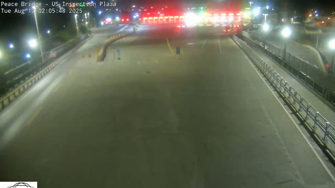 Buffalo, Peace Bridge USA Inspection Plaza & Lane Live Cam - Buffalo, Erie , Buffalo -Niagara Falls, New York, USA