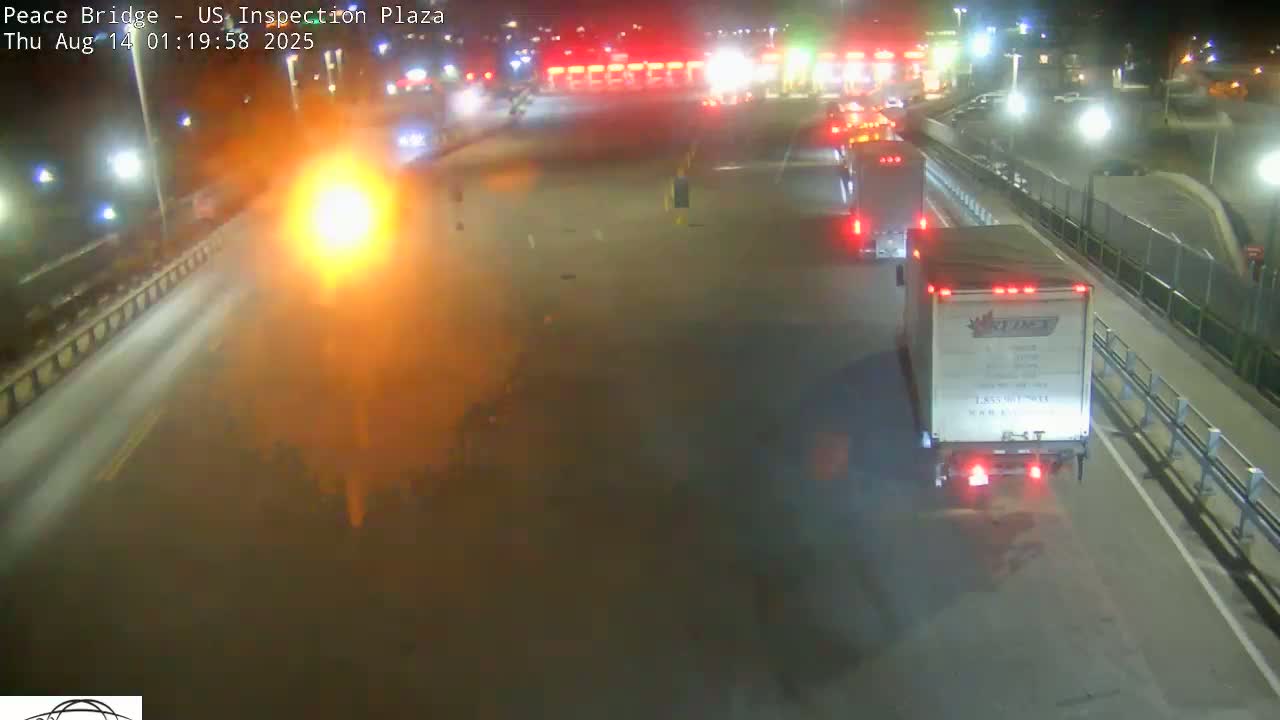 Buffalo, Peace Bridge USA Inspection Plaza & Lane Live Cam - Buffalo, Erie , Buffalo -Niagara Falls, New York, USA