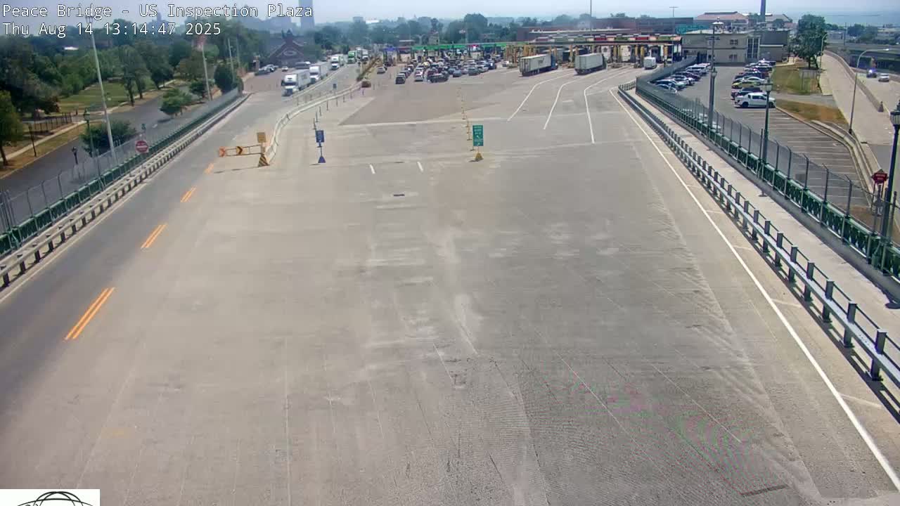 Buffalo, Peace Bridge USA Inspection Plaza & Lane Live Cam - Buffalo, Erie , Buffalo -Niagara Falls, New York, USA