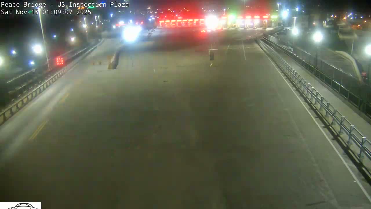Buffalo, Peace Bridge USA Inspection Plaza & Lane Live Cam - Buffalo, Erie , Buffalo -Niagara Falls, New York, USA