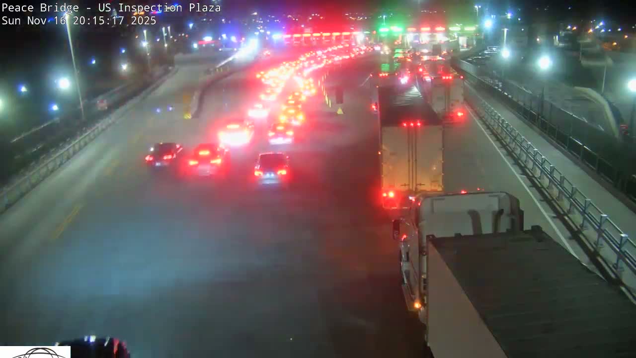 Buffalo, Peace Bridge USA Inspection Plaza & Lane Live Cam - Buffalo, Erie , Buffalo -Niagara Falls, New York, USA