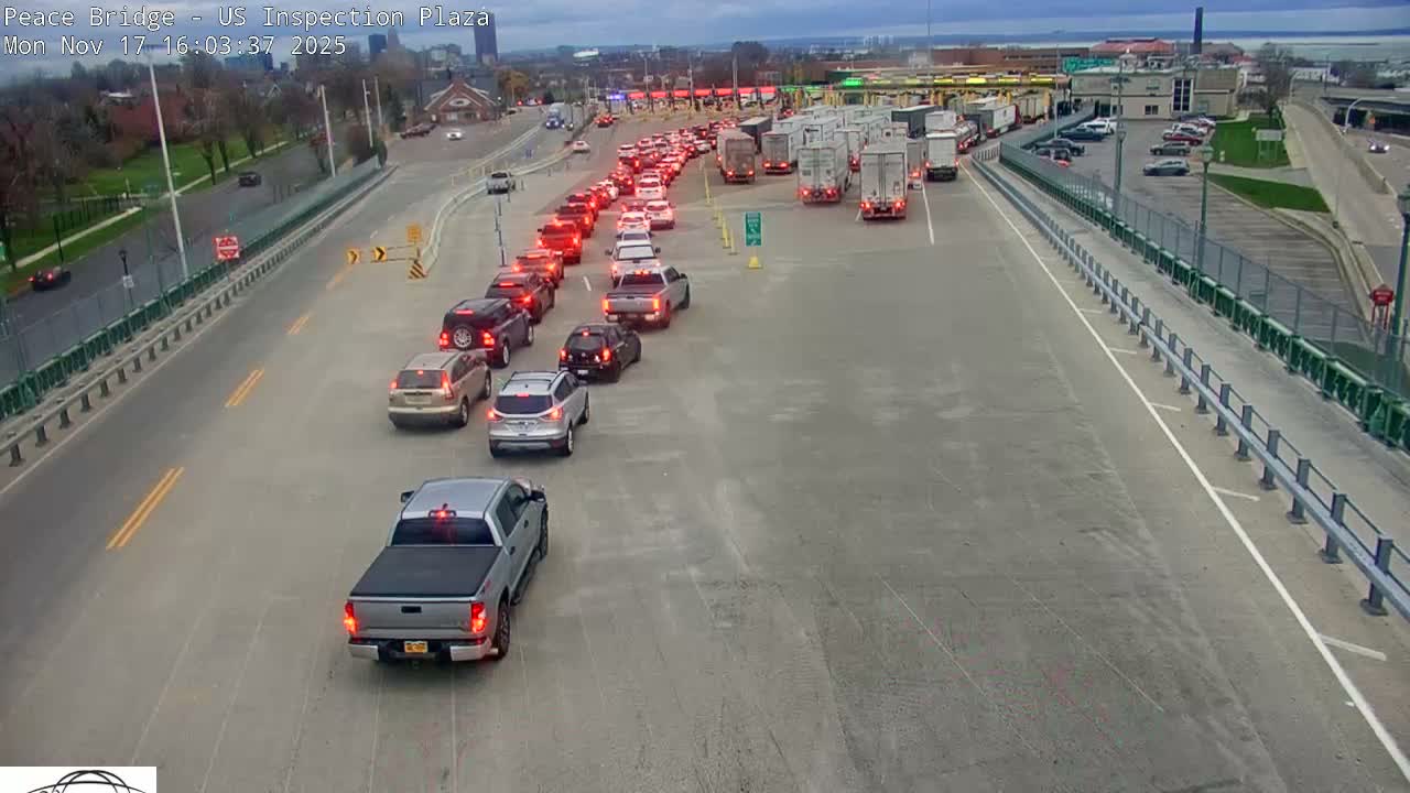 Buffalo, Peace Bridge USA Inspection Plaza & Lane Live Cam - Buffalo, Erie , Buffalo -Niagara Falls, New York, USA