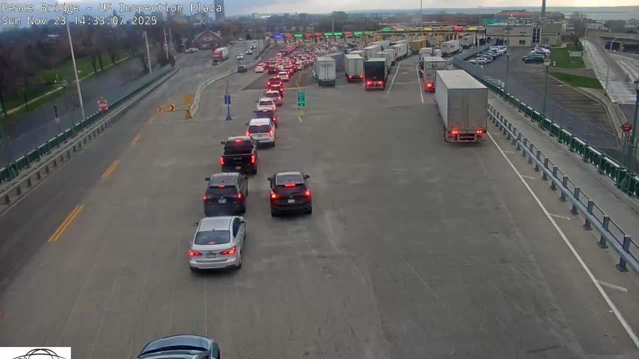 Buffalo, Peace Bridge USA Inspection Plaza & Lane Live Cam - Buffalo, Erie , Buffalo -Niagara Falls, New York, USA